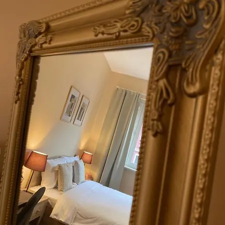Apartment Centre For 6 Guests *