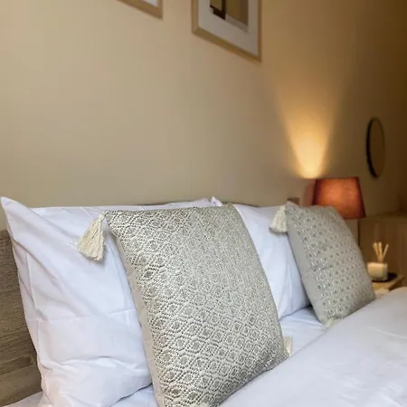 Apartment Centre For 6 Guests